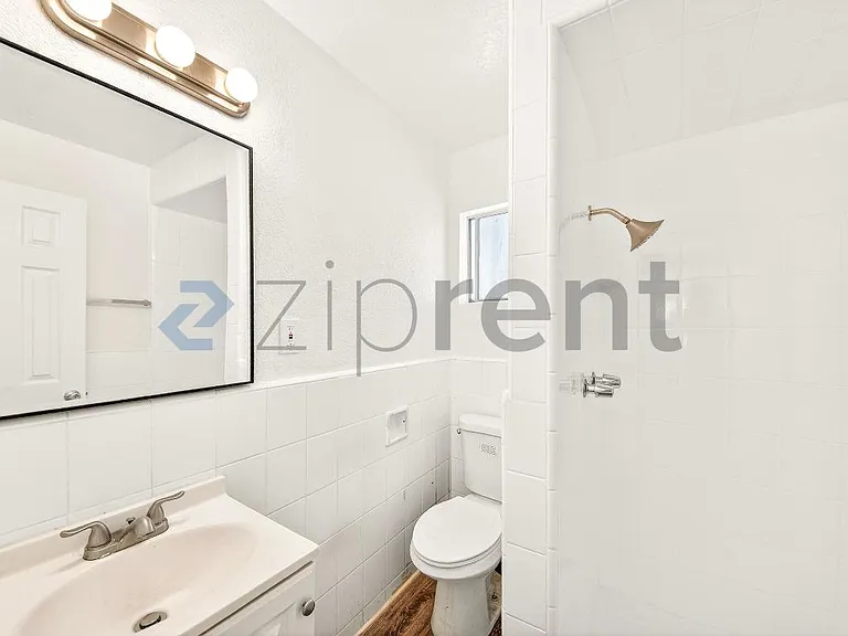 1737 E 108th St #1 — Photo 8