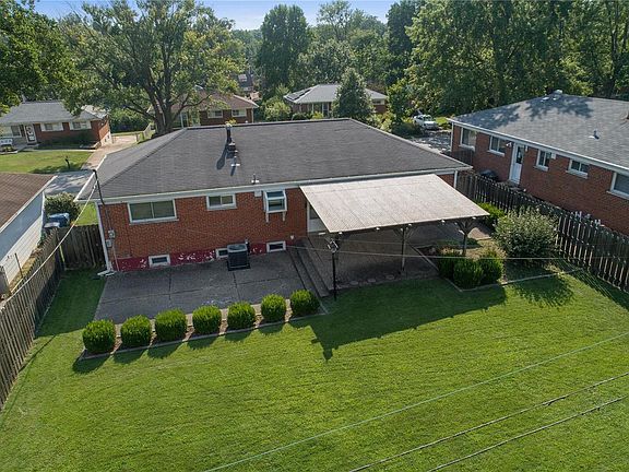 2nd image of 8740 Villa Crest Dr
