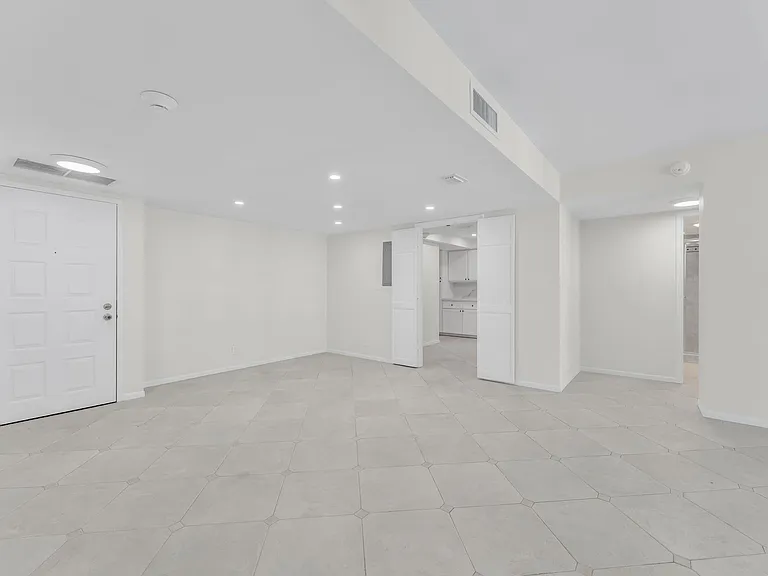 5000 N Ocean Blvd #908 — Photo 6