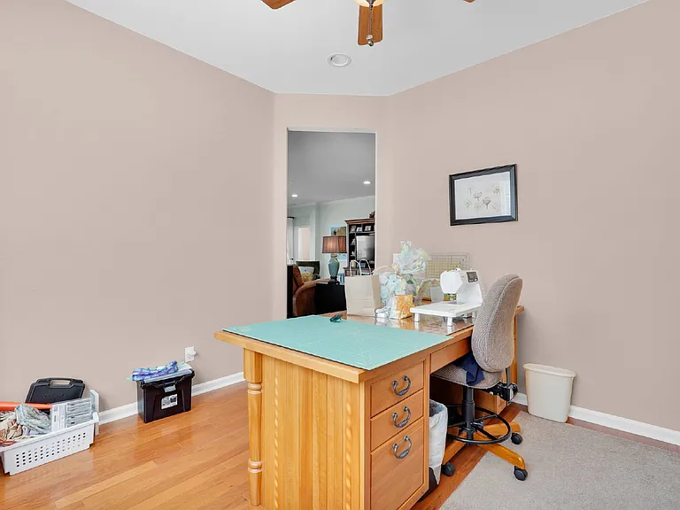 17 Thomas Bee Dr — Photo 31