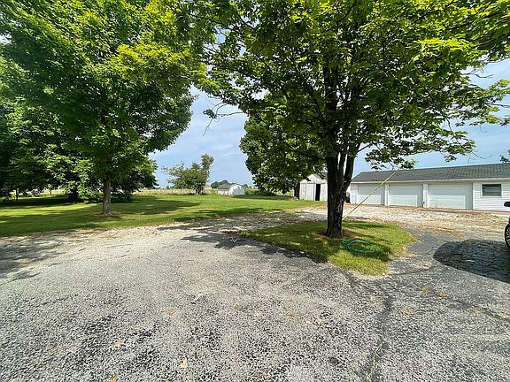 3rd image of 1710 County Road 1095