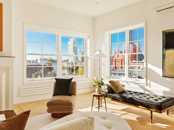 155 Noble Street image 2 of 22