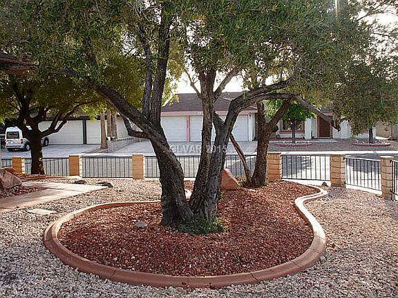 4th image of 2032 Rockledge Dr