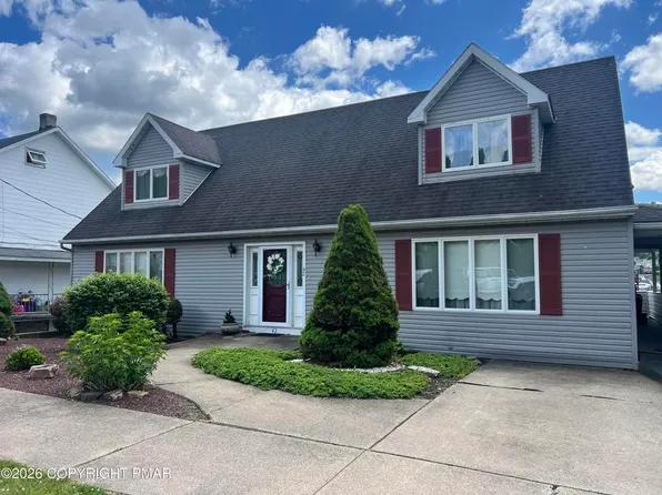 42 E Columbus Ave, Nesquehoning, PA 18240