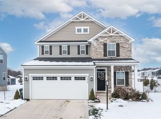 33932 Abercorn Pl, Columbia Station, OH 44028