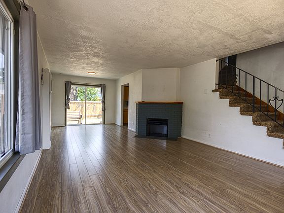 5th image of 1180 Fairmount Ave S
