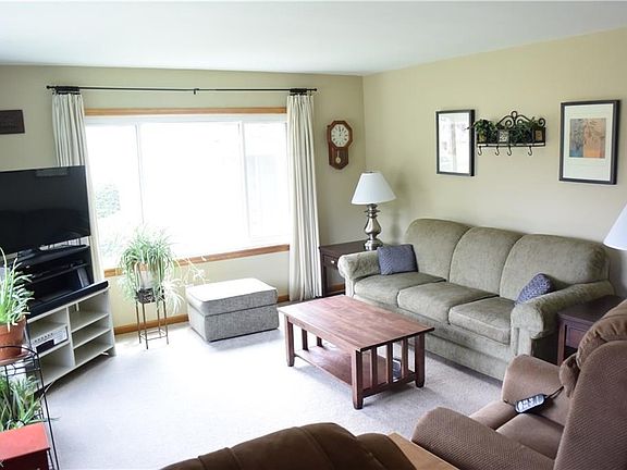 5th image of 1588 Osage Ave