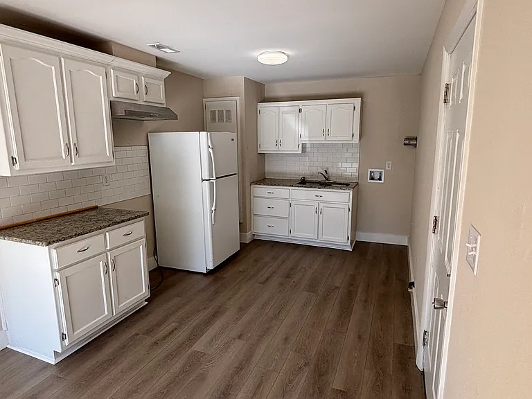 2131 Guava Cir NW — Photo 8