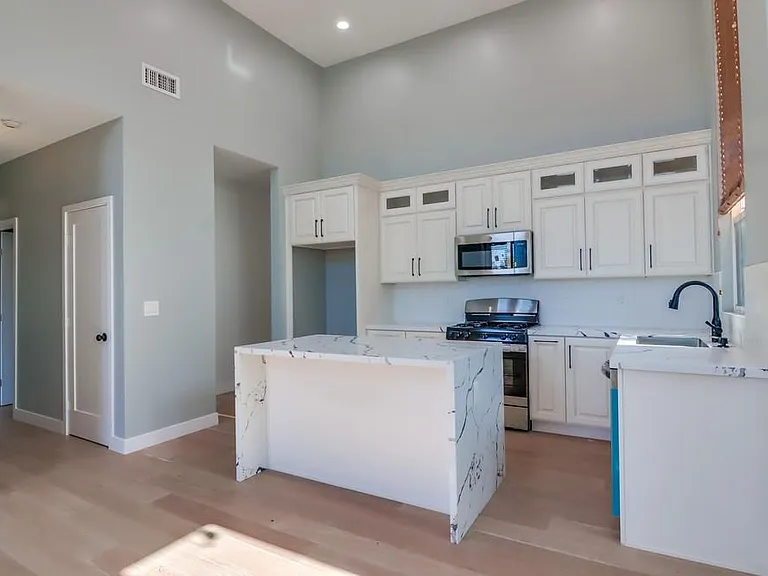 3336 Altadena Ave — Photo 15