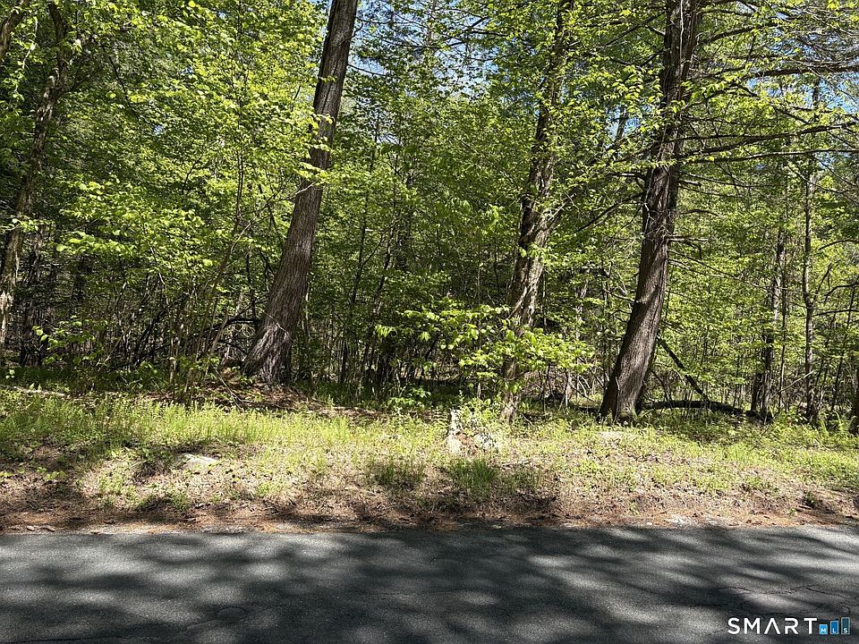 1st image of 16 East West Hill Road