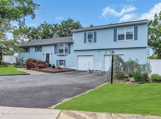 2 Southgate Dr, Howell, NJ 07731
