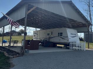 1782 Wolf River Dock Rd, Albany, KY 42602