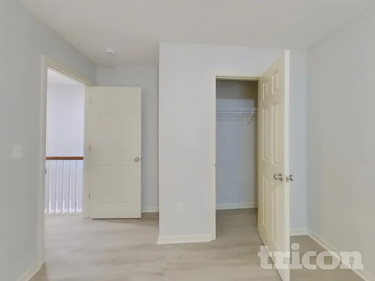 725 N Alder St — Photo 10