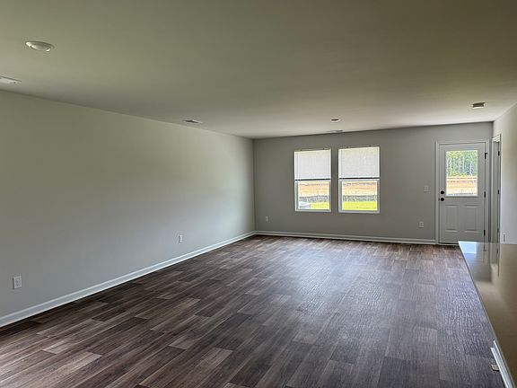 5th image of 1114 Cooper Hawk Ln SW