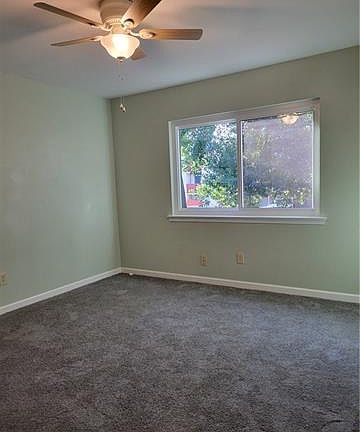 4th image of 4417 Morris Pl APT F