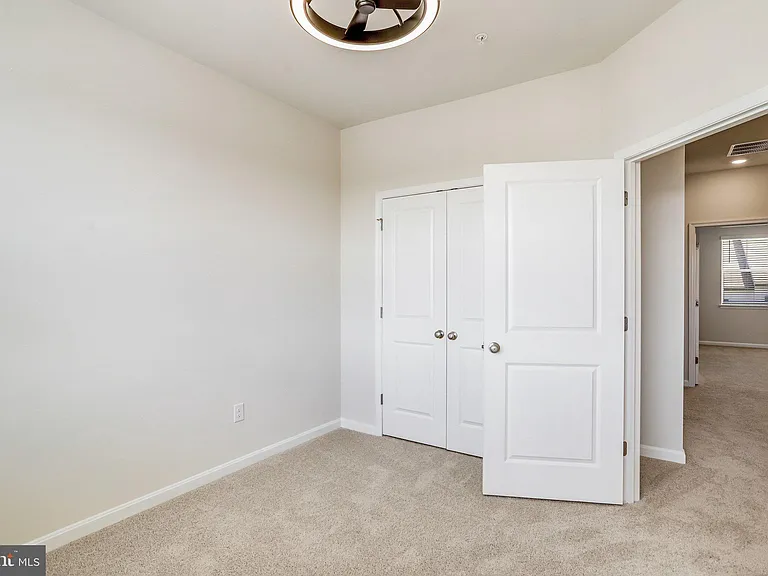 385 Ensemble Way — Photo 27