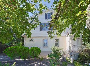 1585 Bergen Blvd, Leonia, NJ