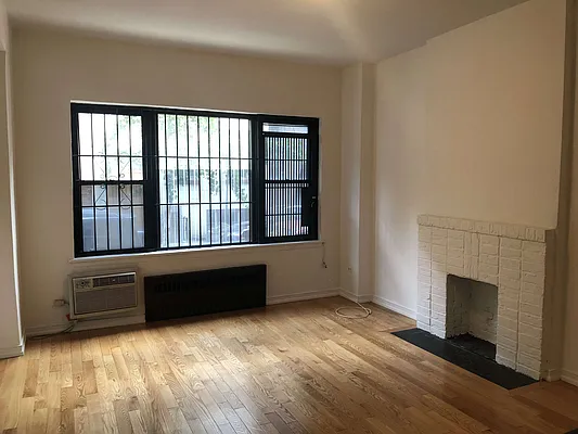 Rented by Waverly Realty Associates | media 19