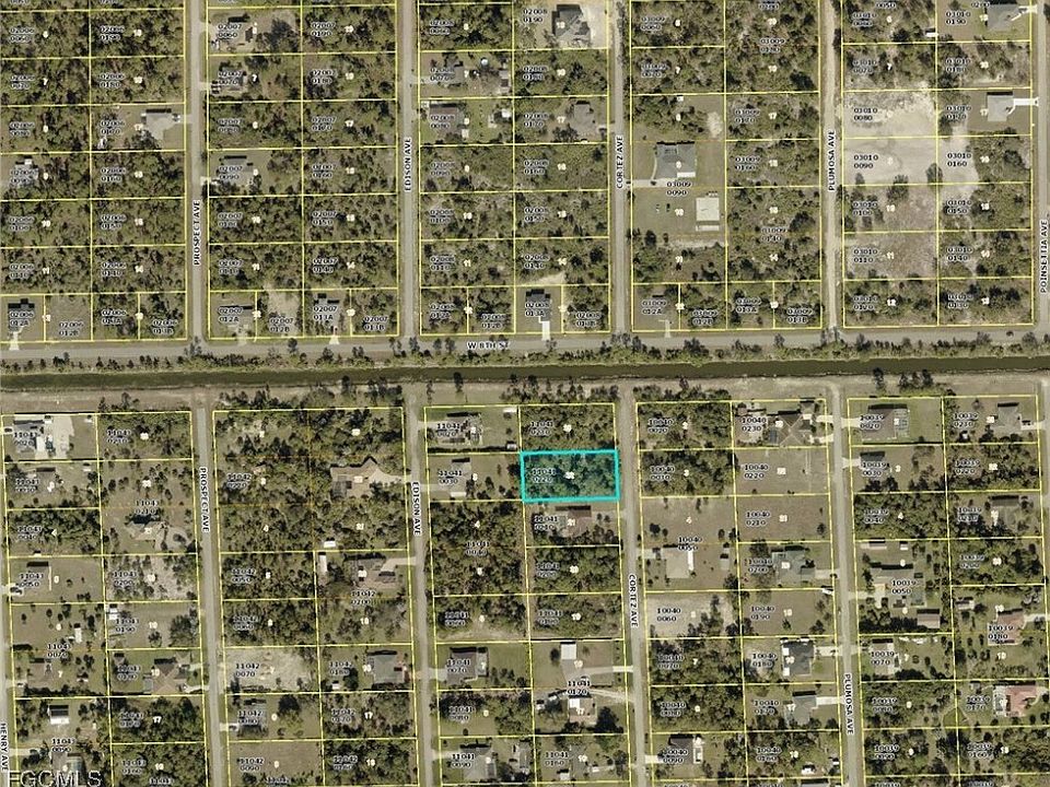 2nd image of 719 Cortez Ave