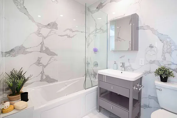 Sold by The InHouse Group | media 9
