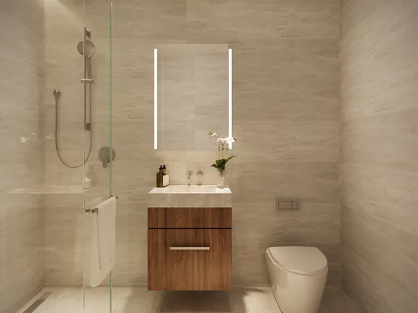 219 Hudson Street image 10 of 12