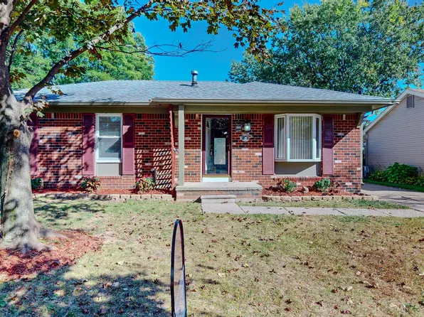 1357 Hampshire Dr, Canton, MI 48188