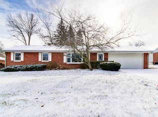 26 Knollcrest Ct, Normal, IL 61761