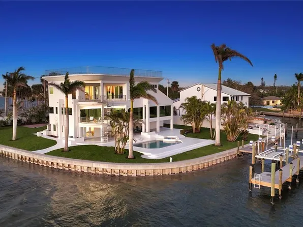 1400 Siesta Dr, Sarasota, FL 34239