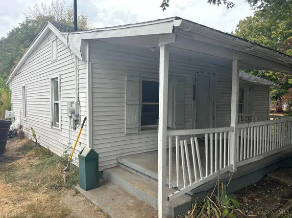 3012 Omaha St, Middletown, OH 45044