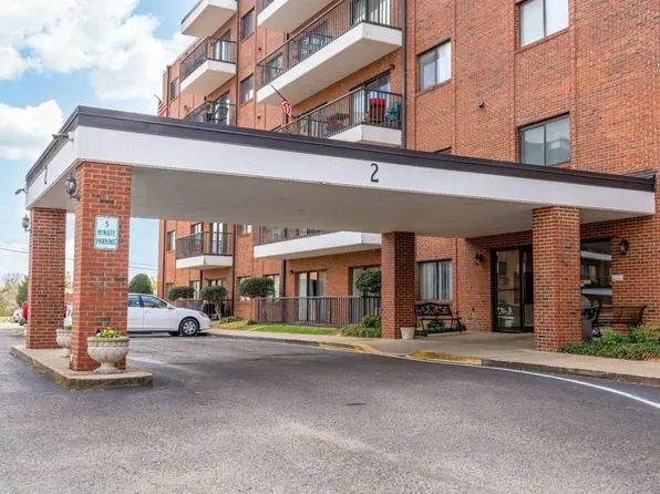 200 Sanders Ferry Rd APT 2202, Hendersonville, TN 37075