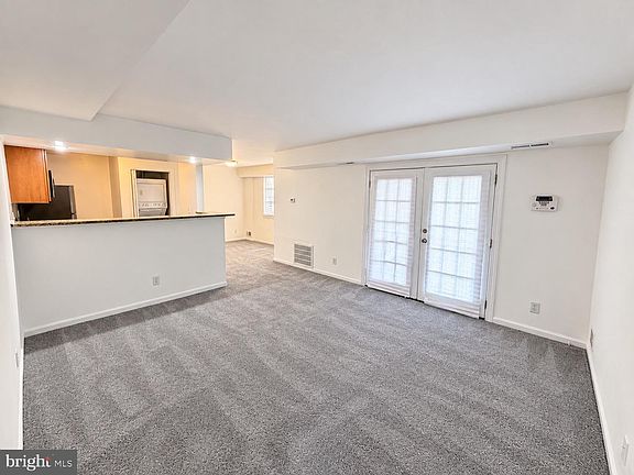 2nd image of 2514 Markham Ln APT 1
