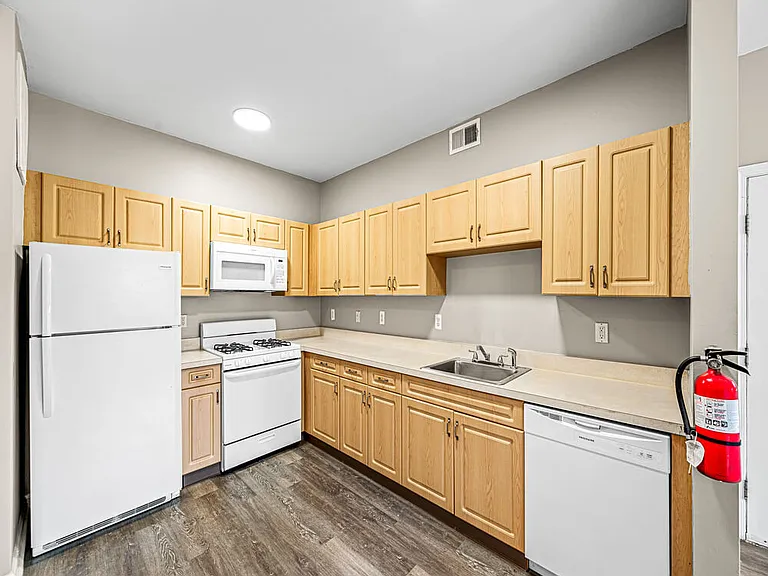 atlantic-heights-exteriors-and-unit-1-10