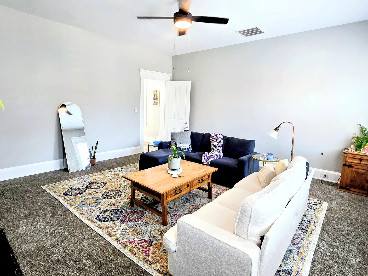 2 bed, 1000 sqft, $1,790 — Photo 4