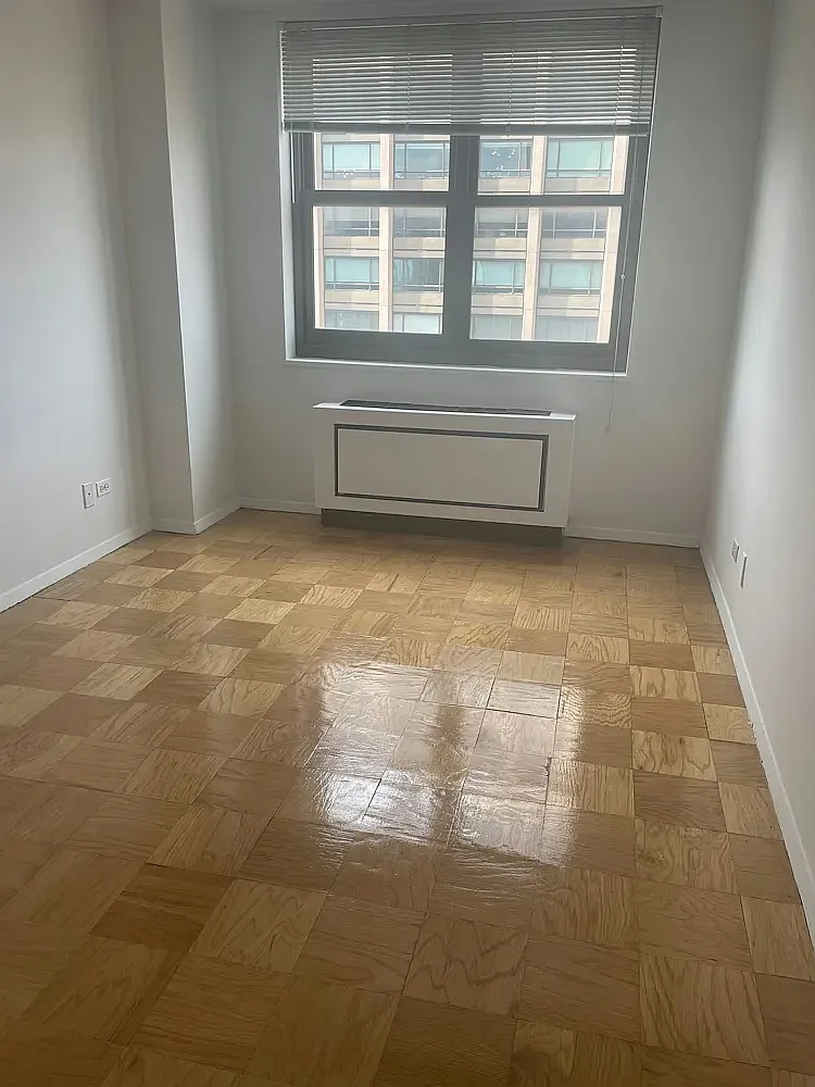 200 East 72nd Street — Photo 4