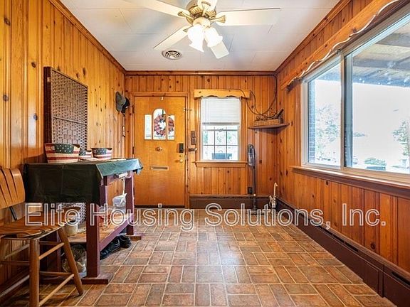4th image of 290 W Ridge St