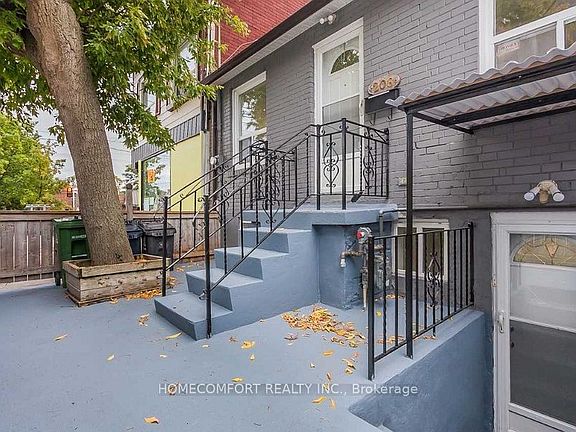 2nd image of 208 Manning Ave