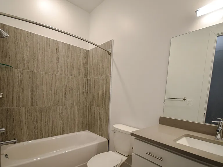 Cedar Valley Luxury Apartments — Photo 38