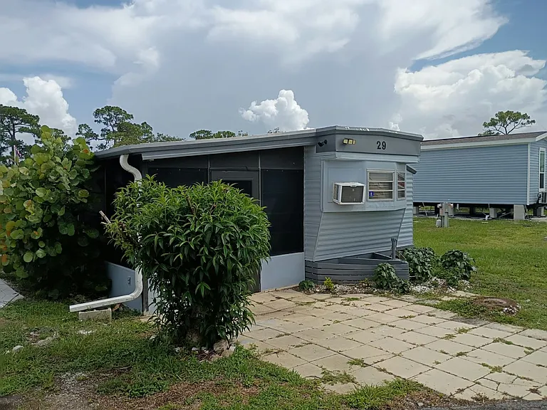 Sunshine MH & RV Resort — Photo 100