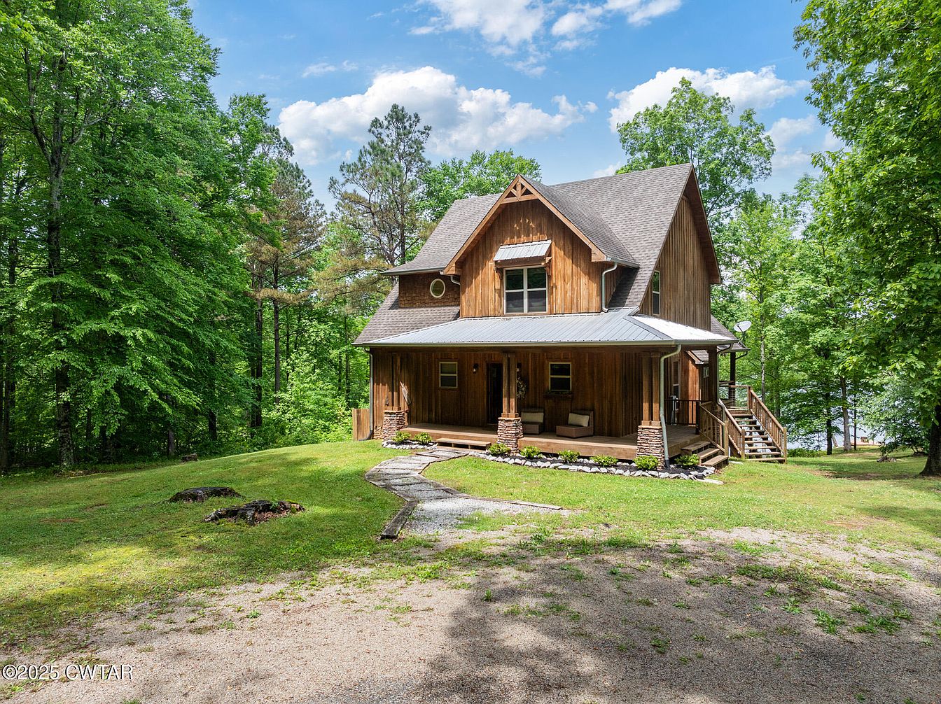 carousel photo #4 (MLS)