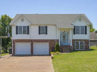 3007 Quail Ct, Greenbrier, TN 37073