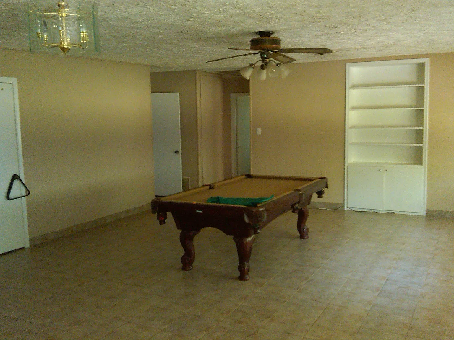 5 bed, 2528 sqft, $1,800 — Photo 3