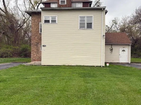 15742 Central Park Ave, Markham, IL 60428