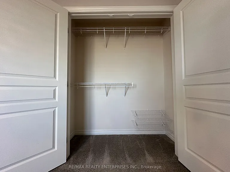 69 Edenrock Dr — Photo 21