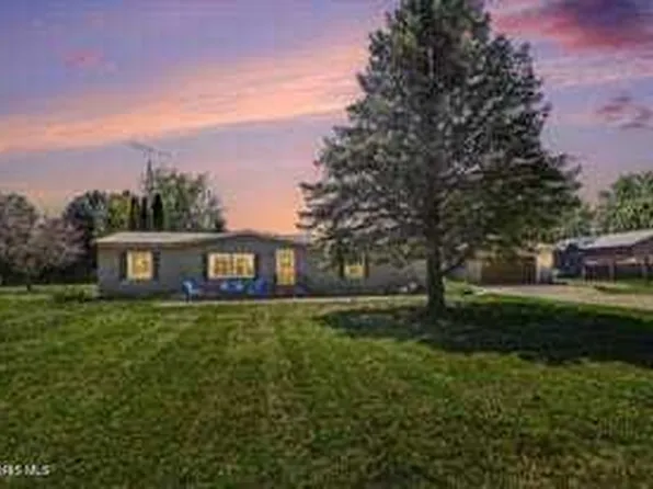 10801 County Rd N, Lyons, OH 43533
