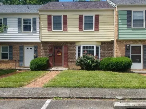 2706 Newton Ct, Blacksburg, VA 24060