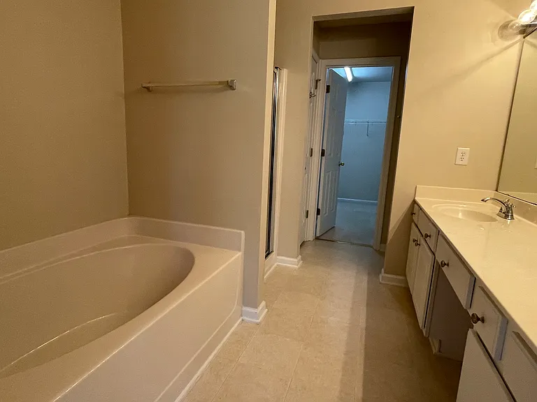 5637 Berry Creek Cir — Photo 22
