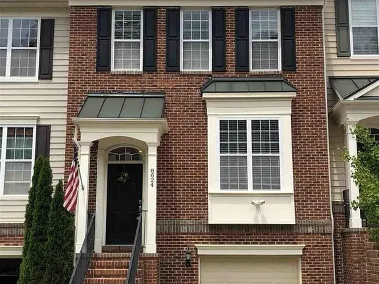 Macedonia Lake Dr — Photo 1