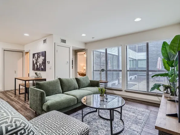 2806 Reagan St, Dallas, TX