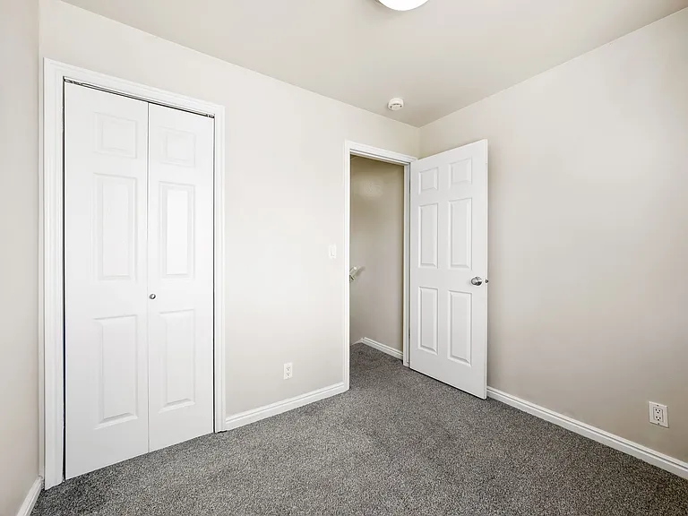 715 E 950 S — Photo 13