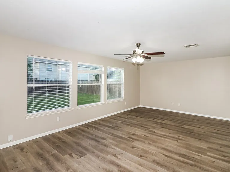 6207 Winter Oak St — Photo 4